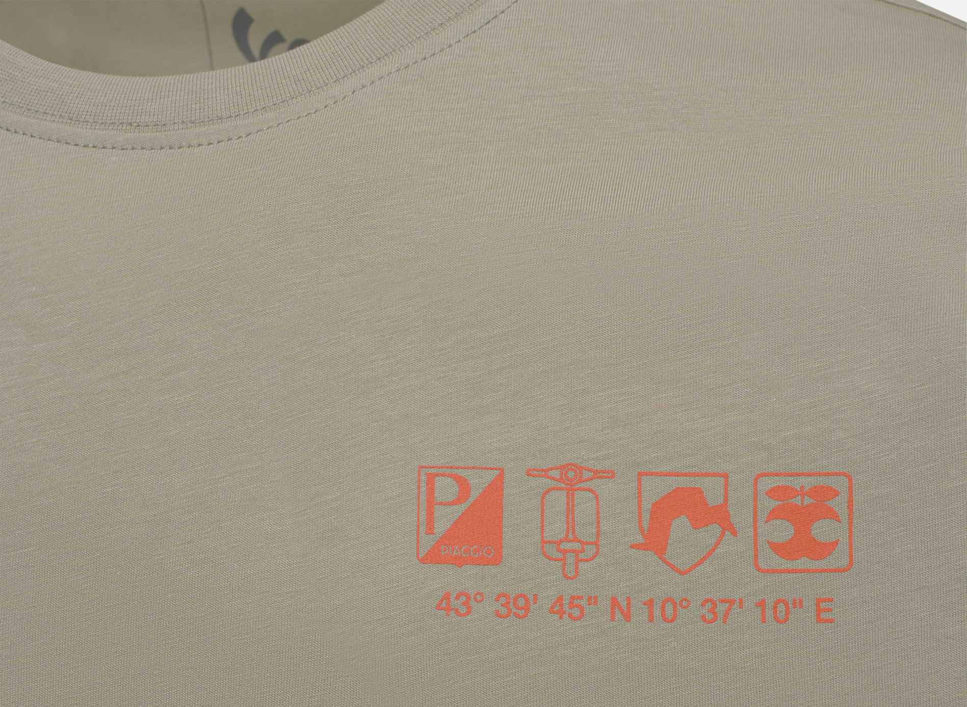 T-shirt Vespa Nomad beige collezione DEC