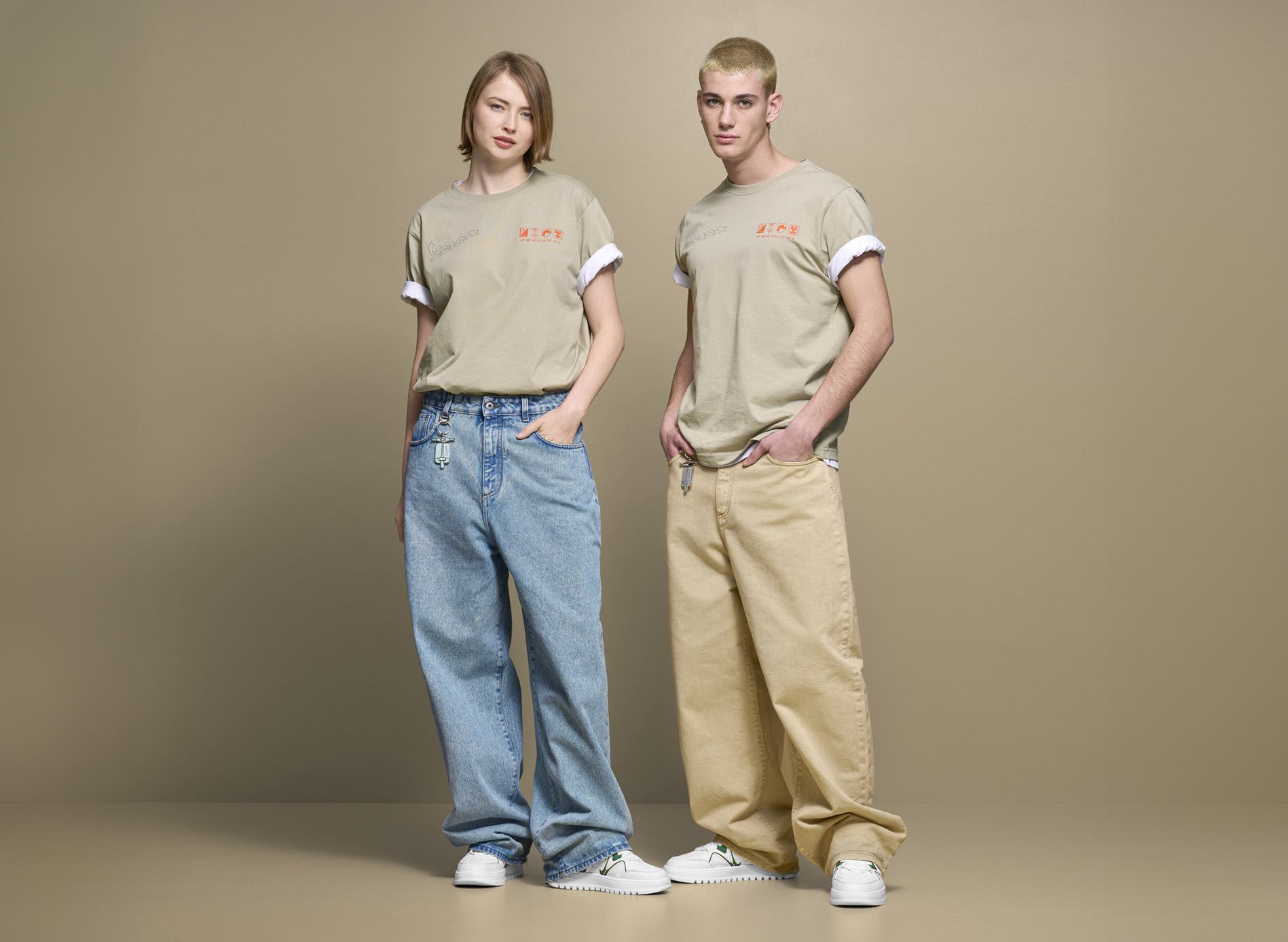 Vespa over-jeans Nomad beige collezione DEC
