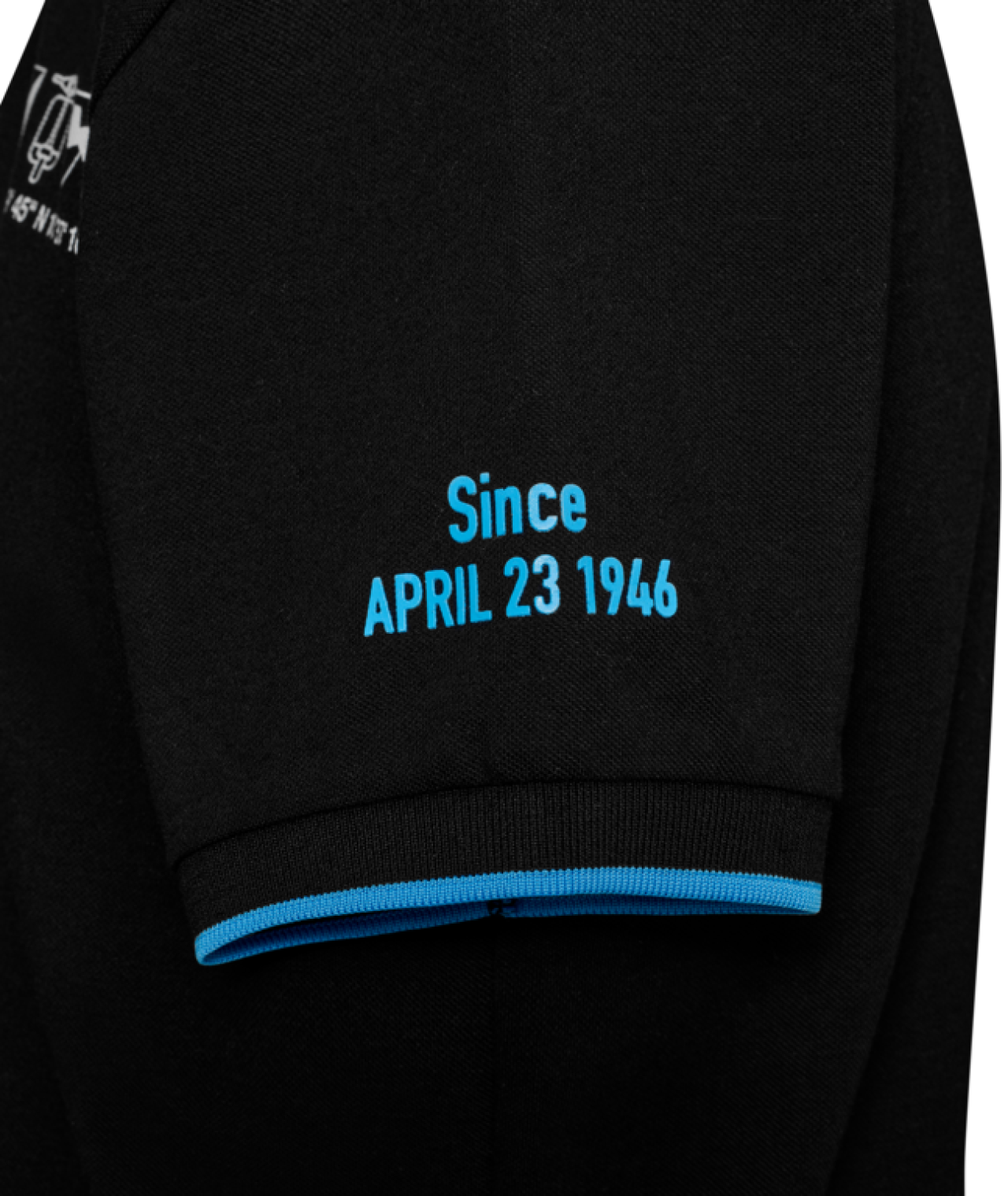 Polo Vespa nera della collezione DEC