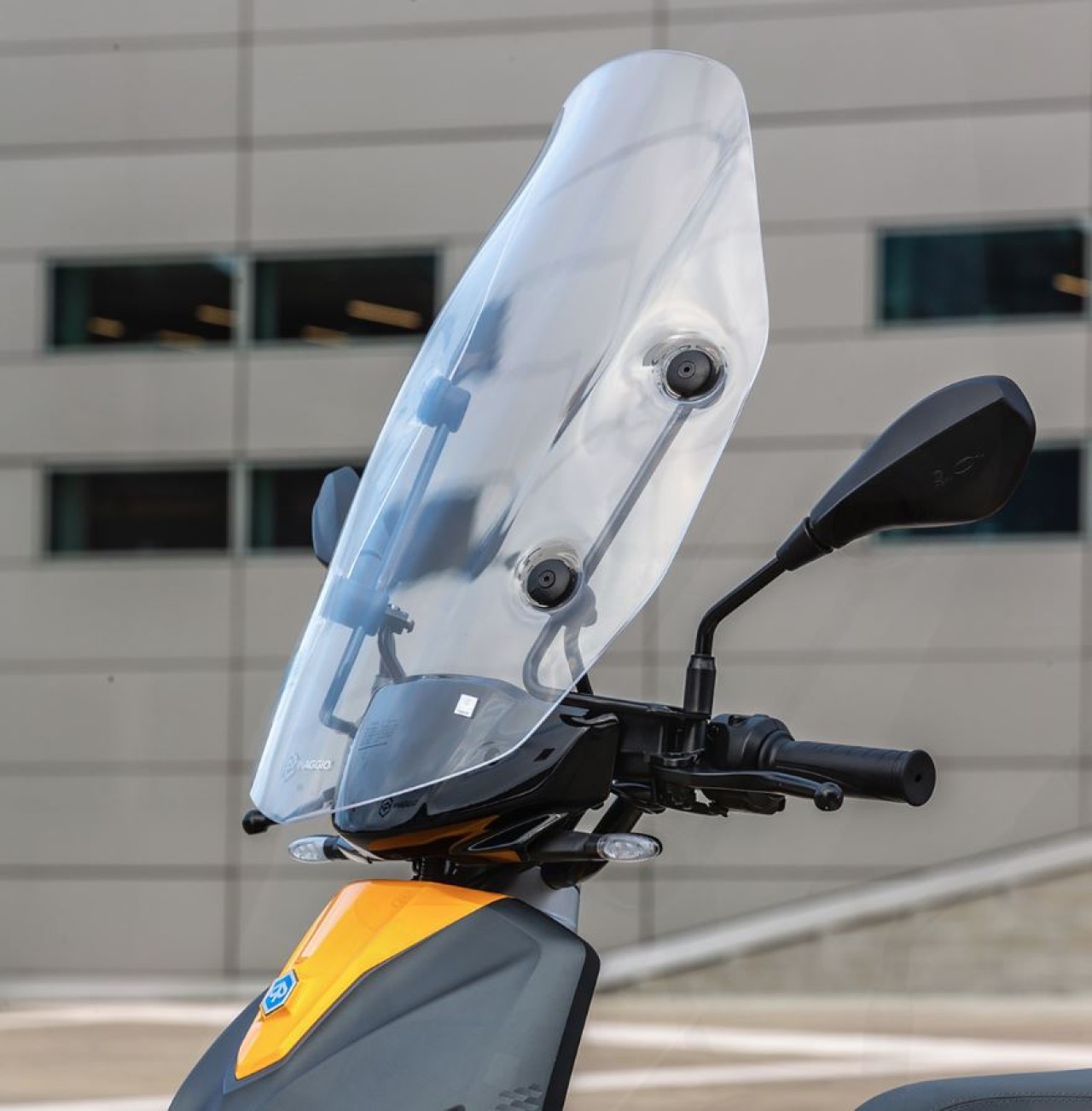 Parabrezza grande con staffa per Piaggio 1 (Uno) Originale